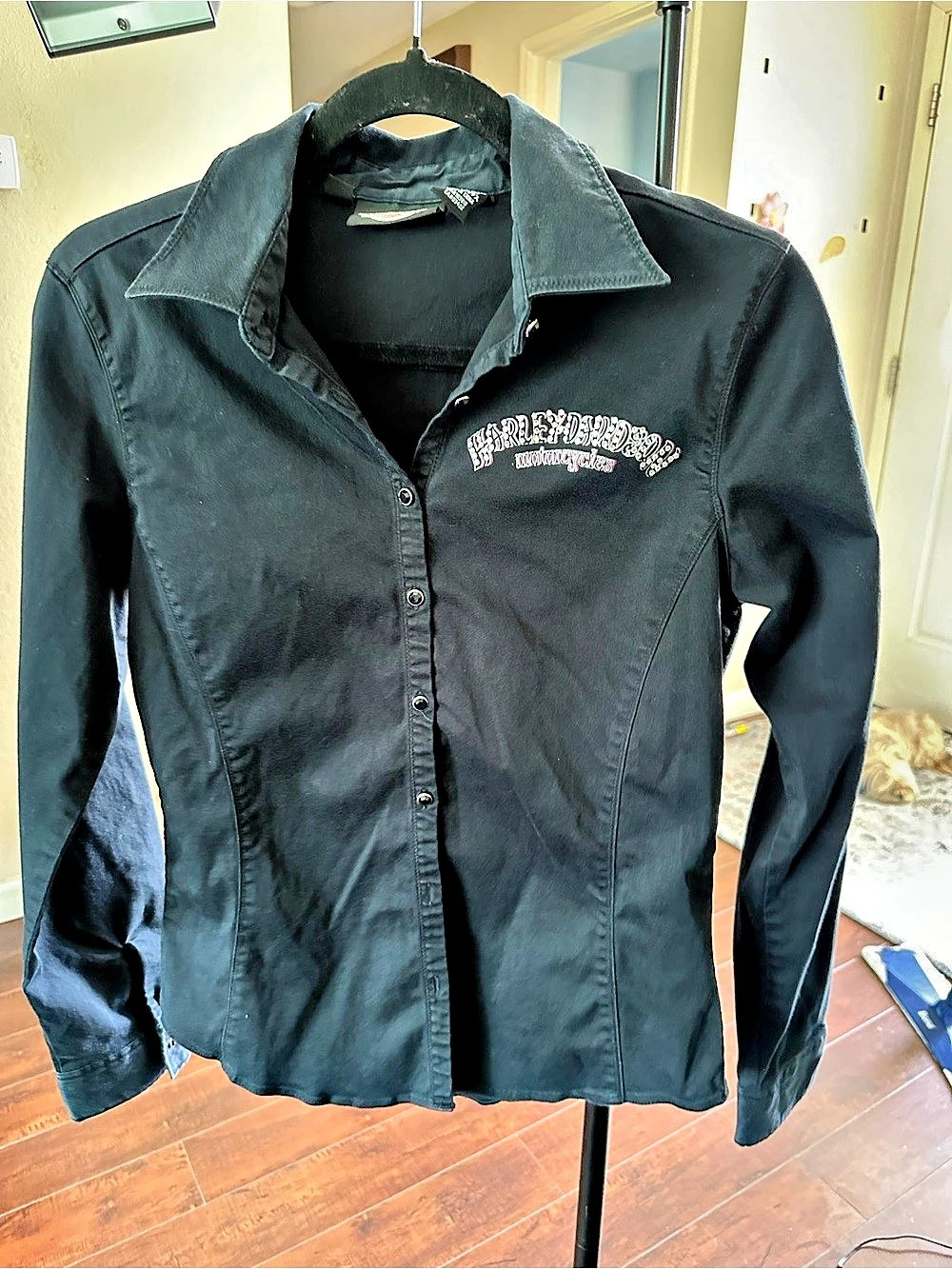 Harley-Davidson Black Embroidered Button Down Size Medium